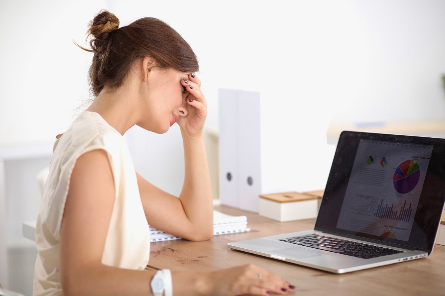Căng thẳng khiến bạn khó kiểm soát các phản ứng viêm, đau nhức toàn thân
